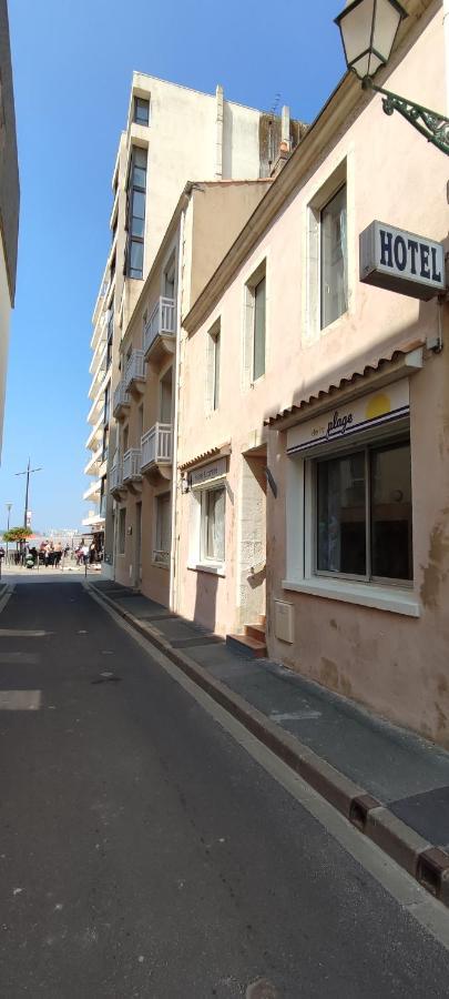 Hotel & Cantine De La Plage Les Sables-d'Olonne Exterior photo